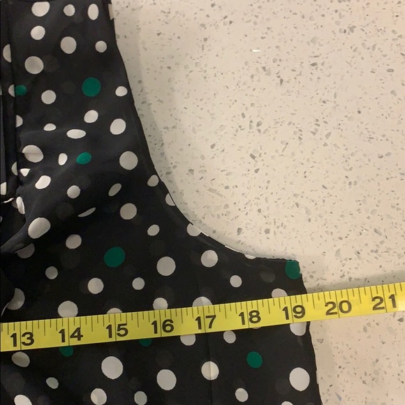 Professional Banana Republic Tie Neck Shell - Picture 3 of 7